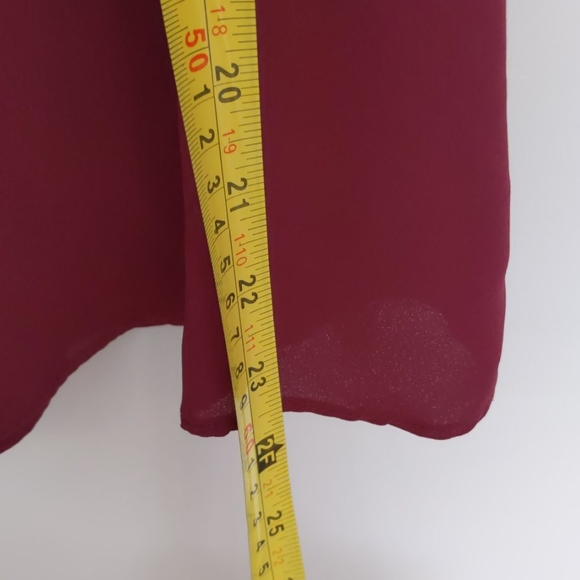 ARITZIA Babaton lace burgundy camisole tank top - Picture 7 of 7